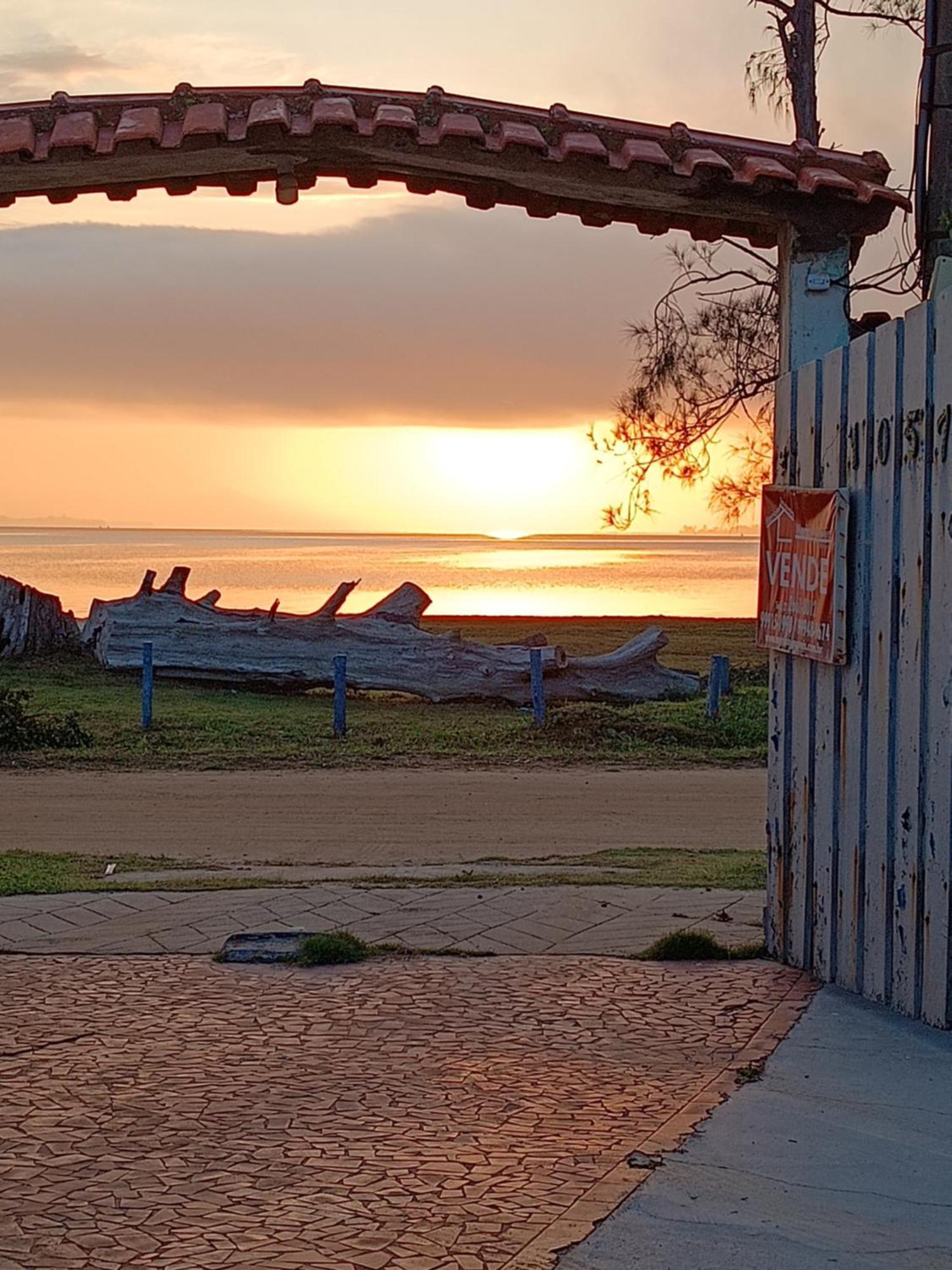 Praia Seca, 10 Pessoas, Em Frente A Lagoa Do Tome Araruama Luaran gambar